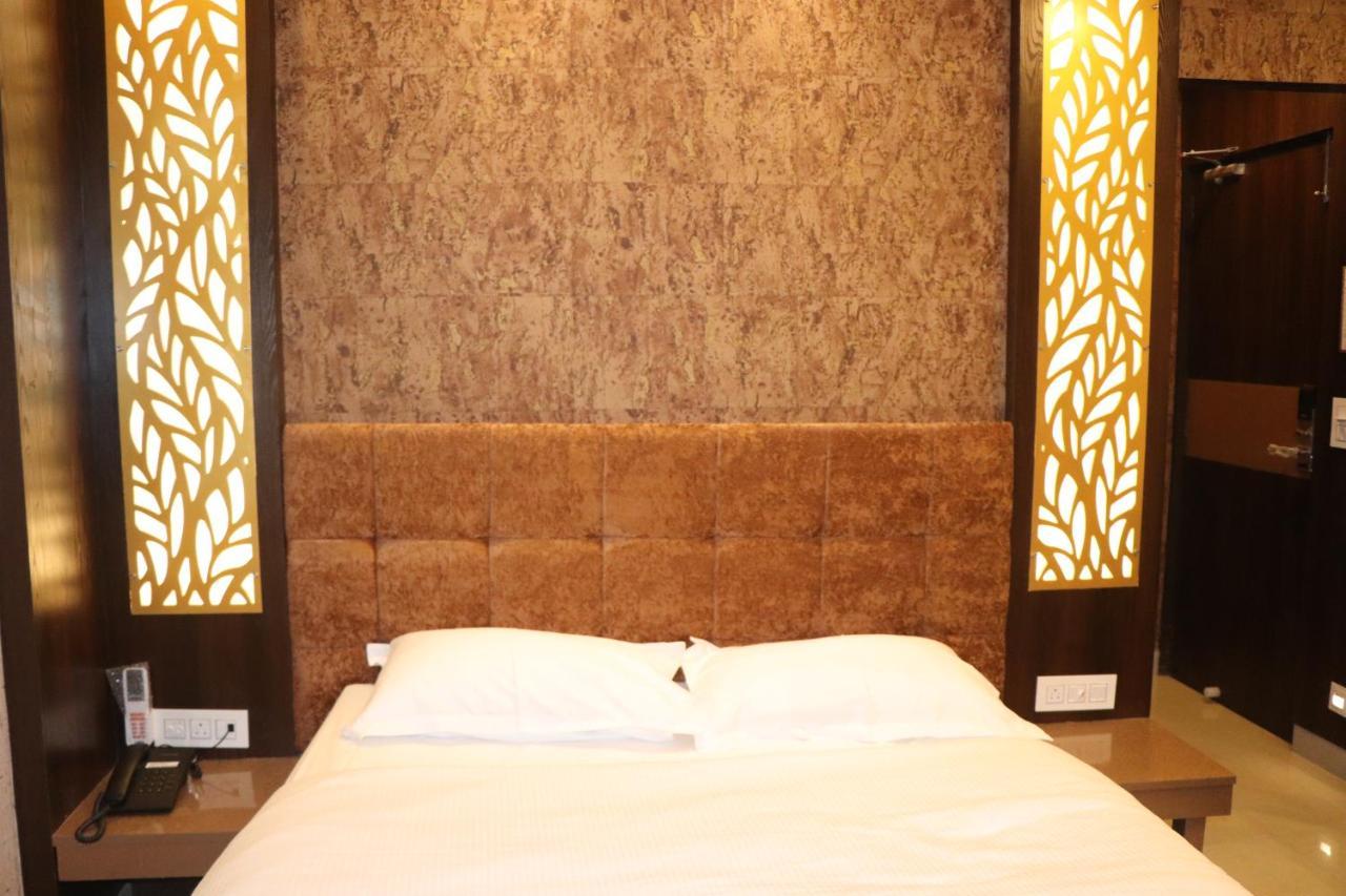 Hotel Angina Калькутта Экстерьер фото
